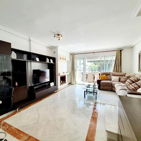 Apartment Lomas De Cabopino House *