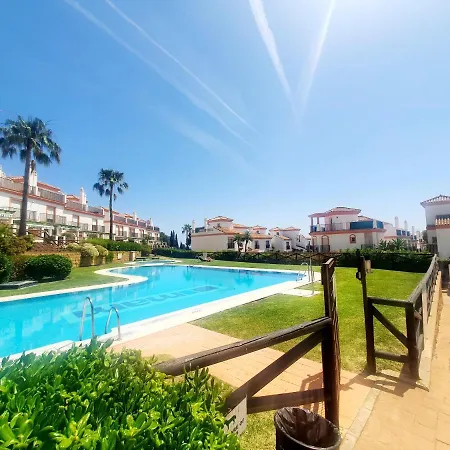 Lomas De Cabopino House Apartment